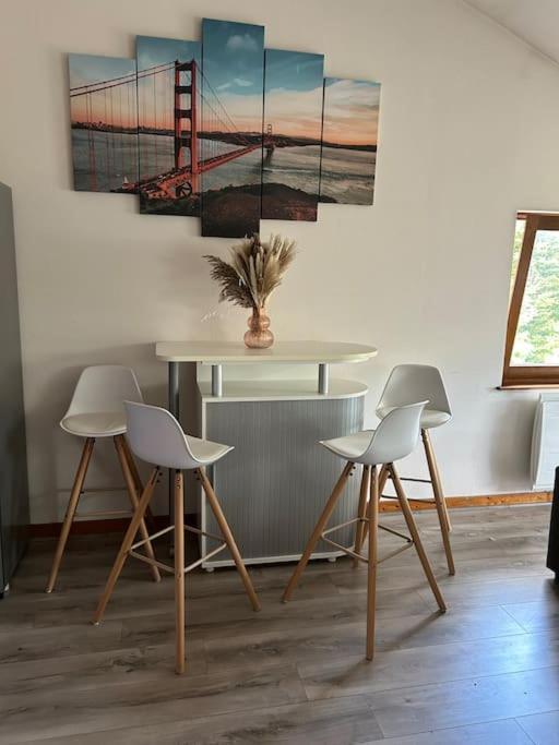 Appartement Lumineux Avec Vue Sur Les Montagnes Morbier Eksteriør bilde